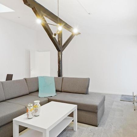 Charming - Luxurious 1 Bedroom Apartment In The Heart Of Aalborg Esterno foto