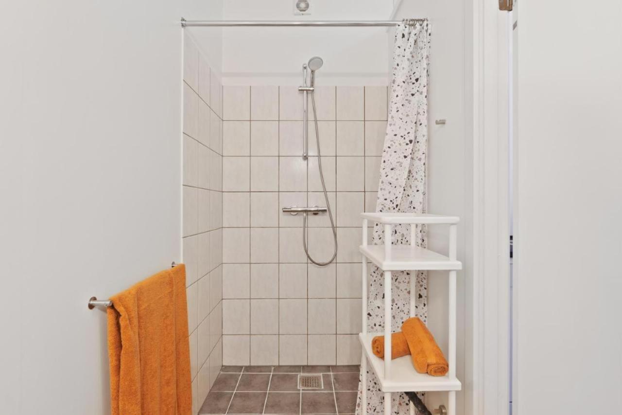 Charming - Luxurious 1 Bedroom Apartment In The Heart Of Aalborg Esterno foto